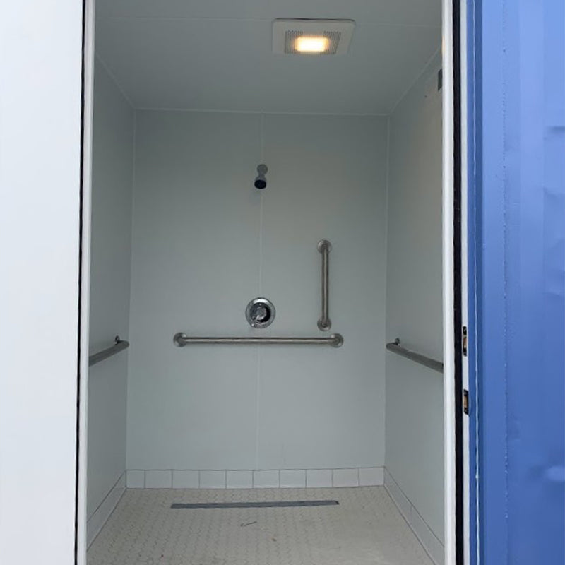 Carregue imagem no visualizador da galeriaModelo de "banheiro" feito com contêiner de transporte de 20 pés
