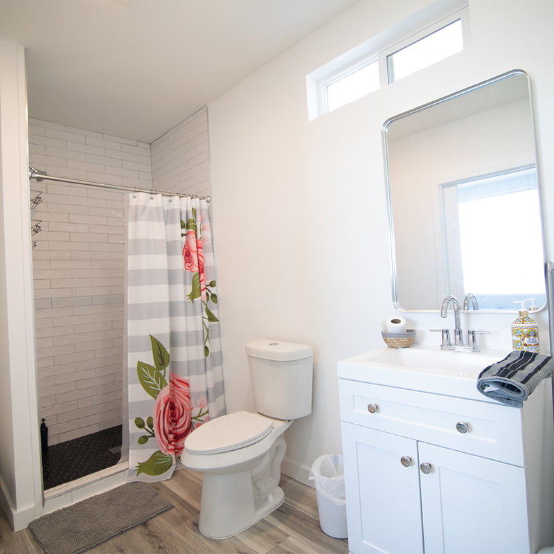 Carregue imagem no visualizador da galeriaCasa de 3 quartos feita com contêiner marítimo
