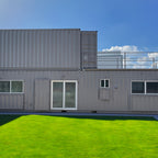 Casas de contêineres marítimos com três quartos