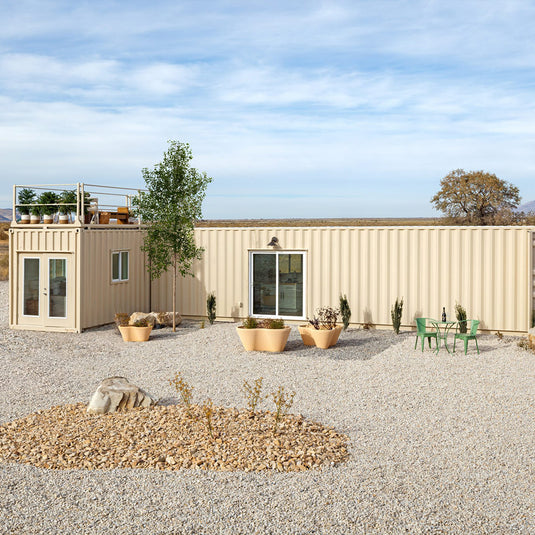 Casas de contêineres marítimos com três quartos