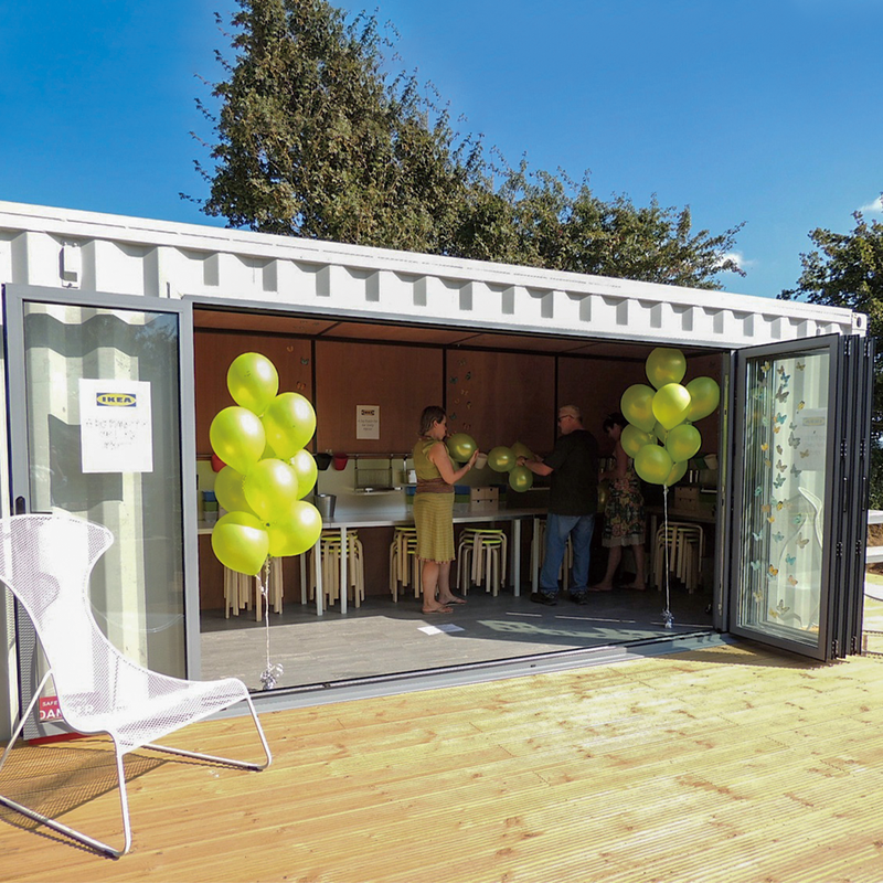 Carregue imagem no visualizador da galeriaEscritório em contêiner de montagem rápida, casa pré-fabricada para pequenas famílias
